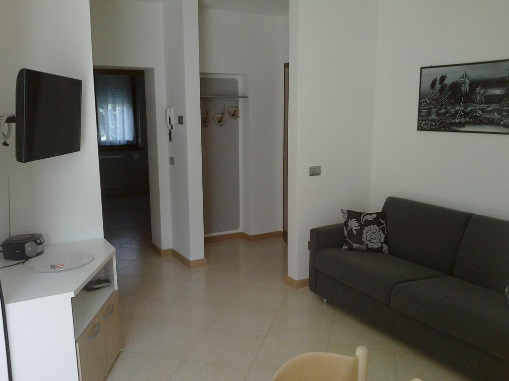 Apartamento Casa Ferrari Monica Calceranica al Lago Habitación foto